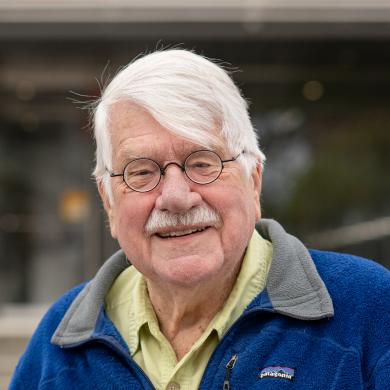 Headshot of Orley Ashelfelter